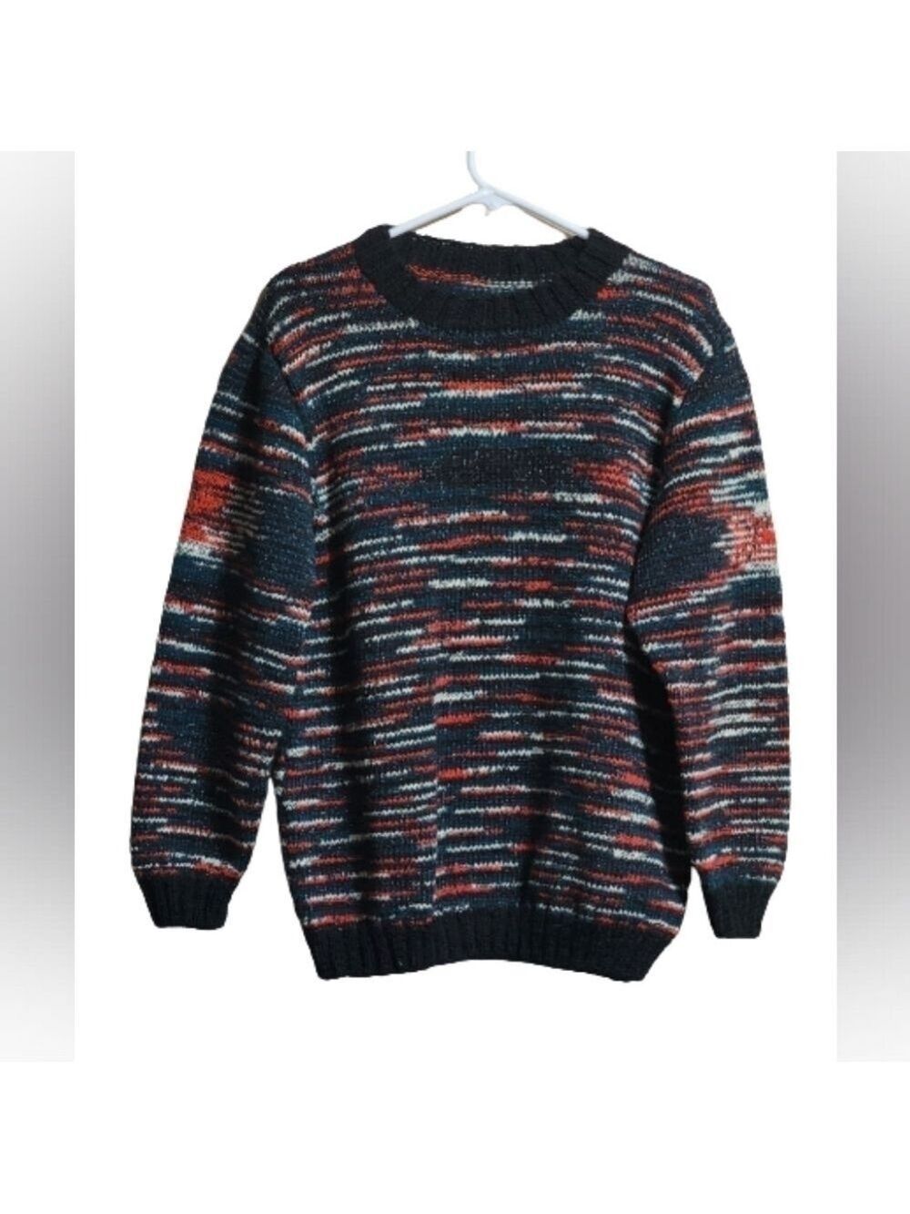 Crewneck pullover sweater color black red green  stripes medium/large